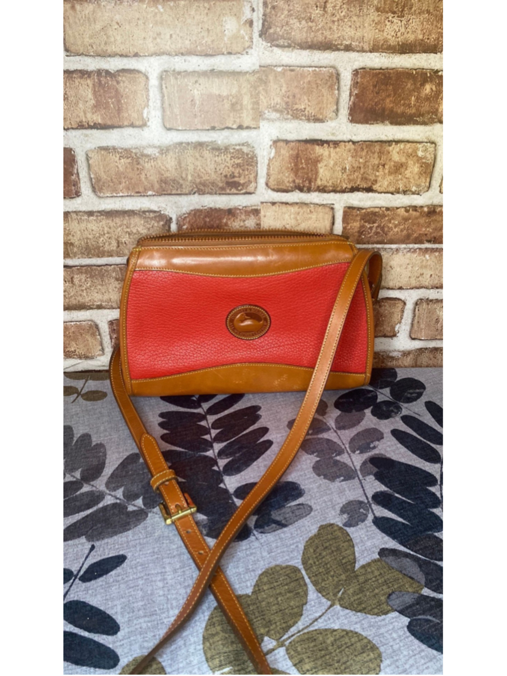 Dooney & Bourke Vtg shoulder bag